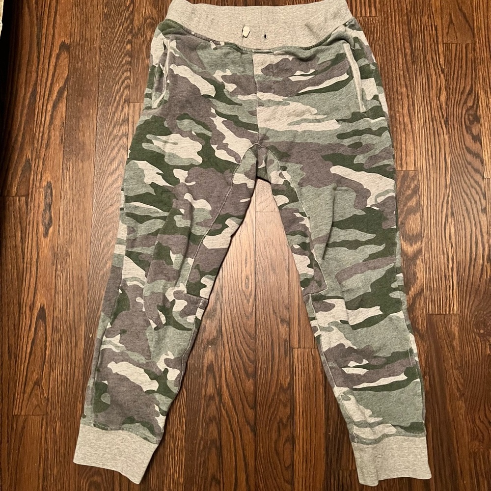 Camouflage green gray teen sweatpants